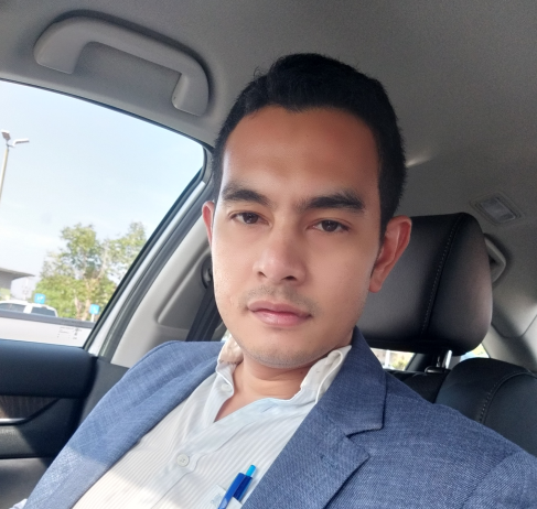 คุณไมตรี โต๊ะประดู่